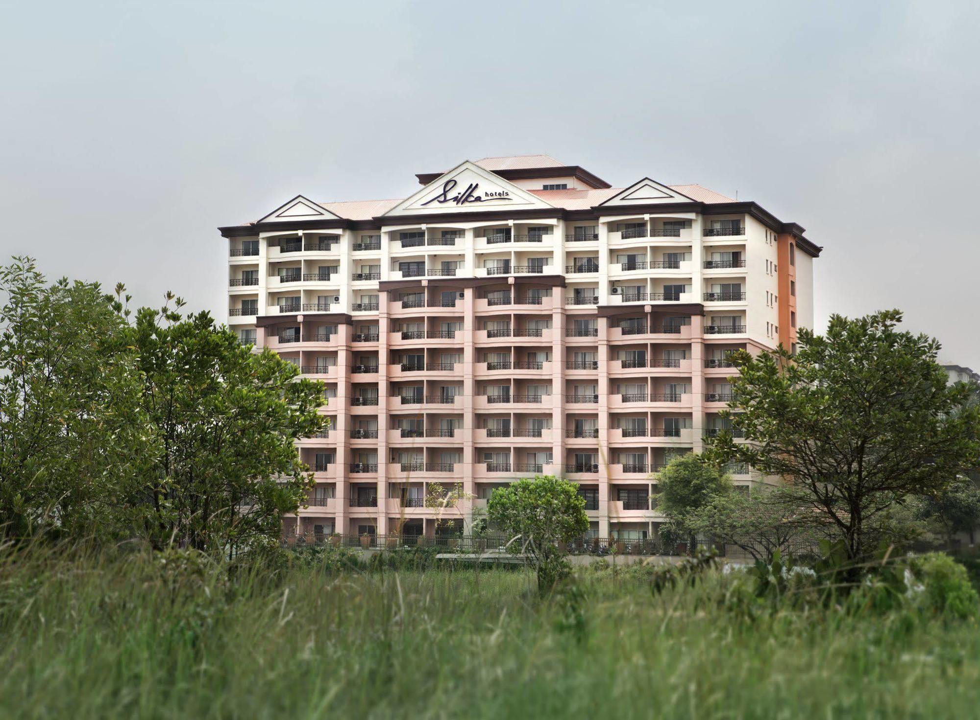 Silka Johor Bahru Hotel Exterior photo