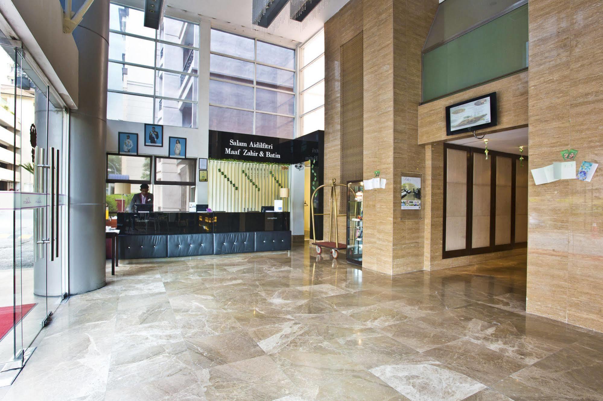 Silka Johor Bahru Hotel Exterior photo