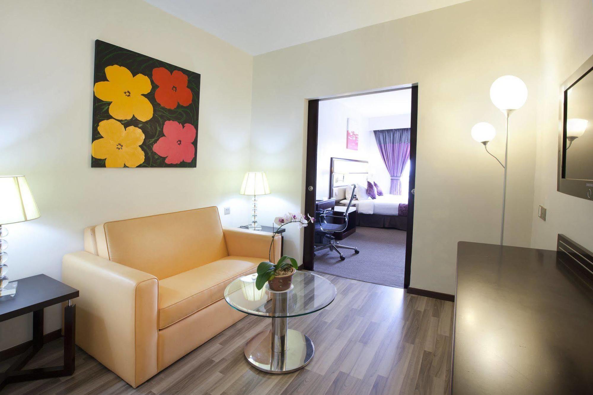 Silka Johor Bahru Hotel Exterior photo