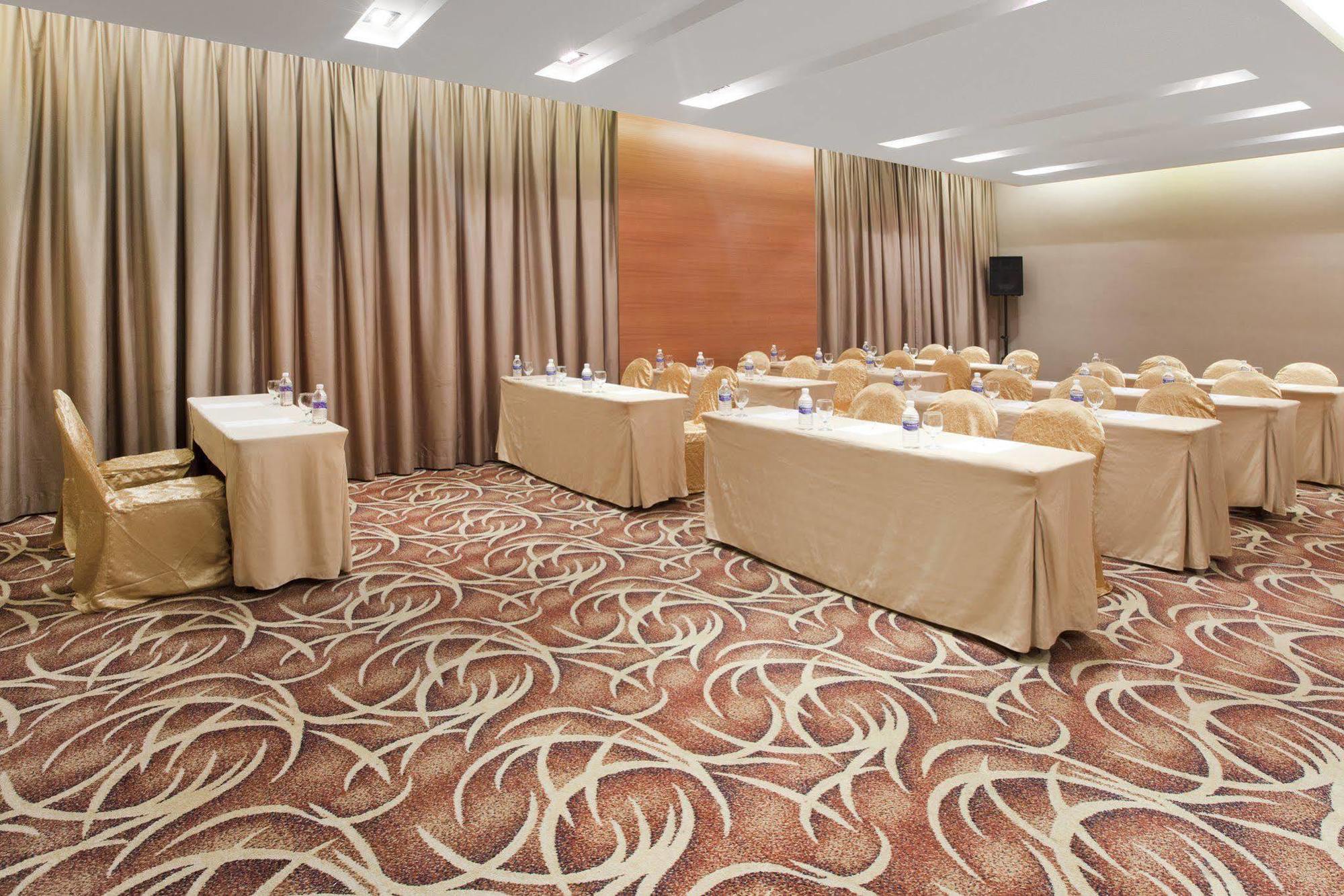 Silka Johor Bahru Hotel Exterior photo