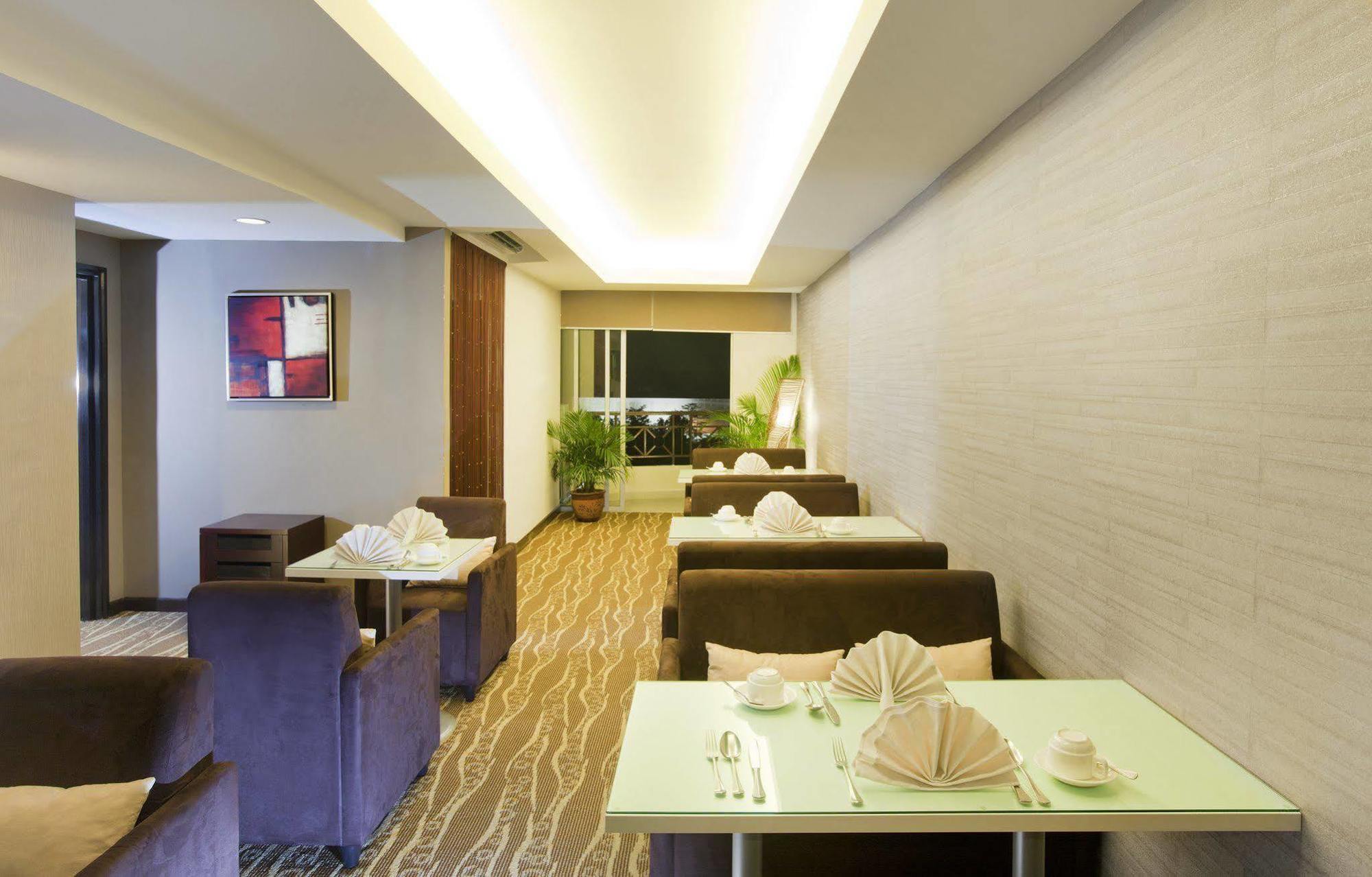 Silka Johor Bahru Hotel Exterior photo