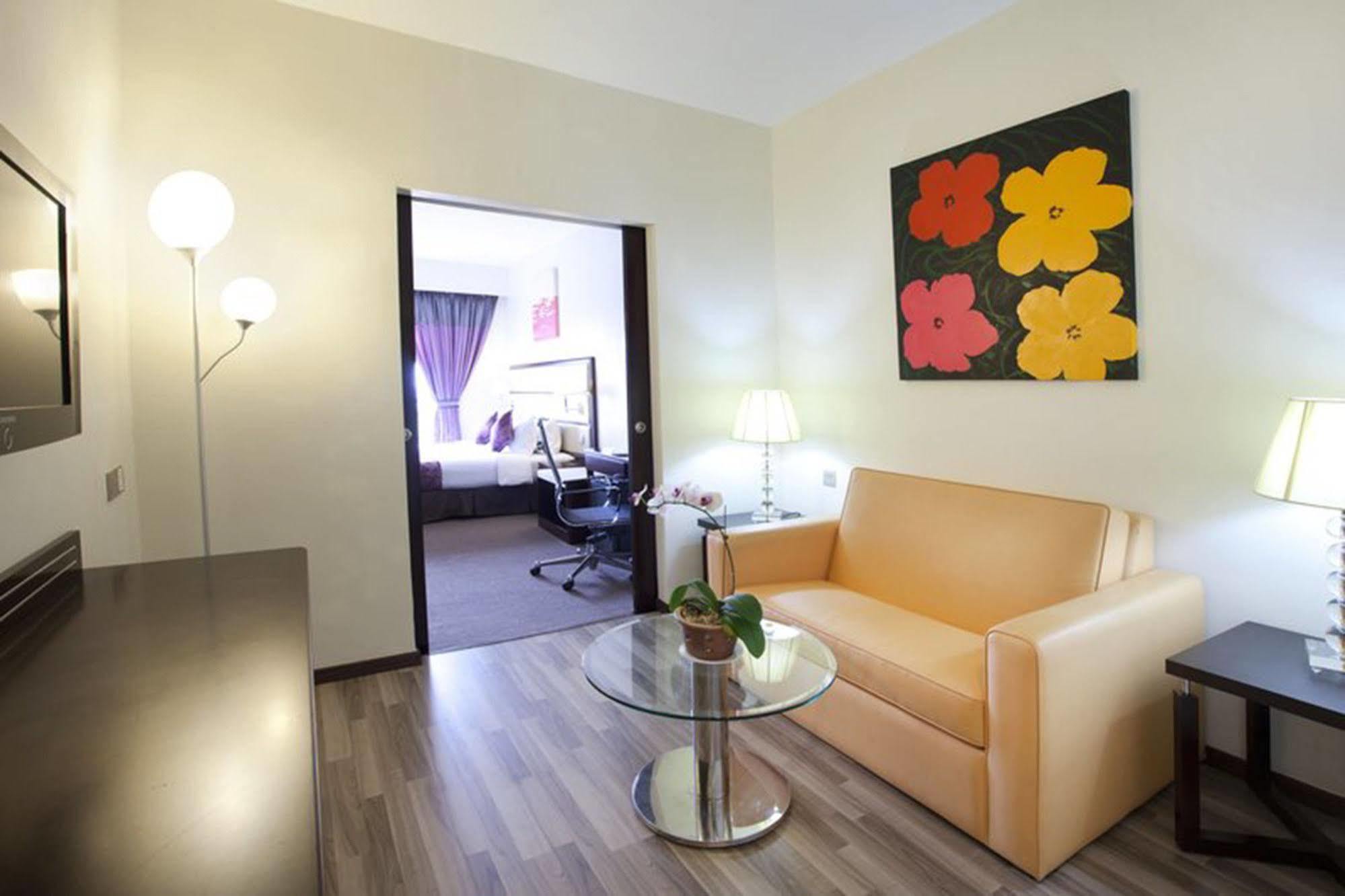 Silka Johor Bahru Hotel Exterior photo