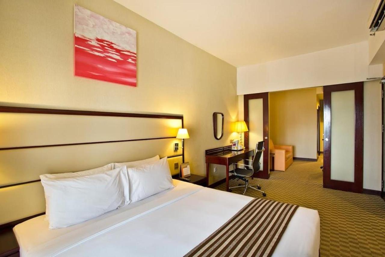 Silka Johor Bahru Hotel Exterior photo