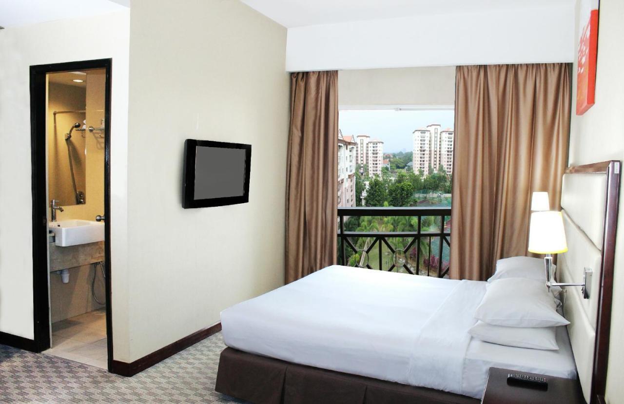 Silka Johor Bahru Hotel Exterior photo