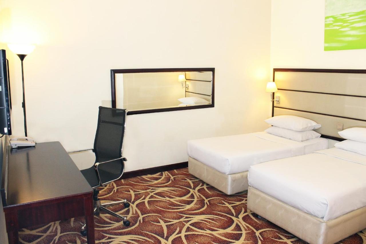 Silka Johor Bahru Hotel Exterior photo